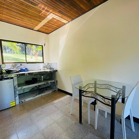 La Purruja Lodge Голфито Екстериор снимка