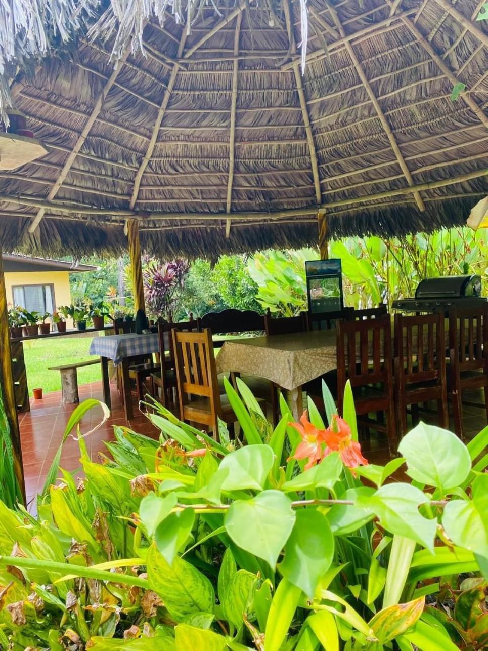 La Purruja Lodge Голфито Екстериор снимка