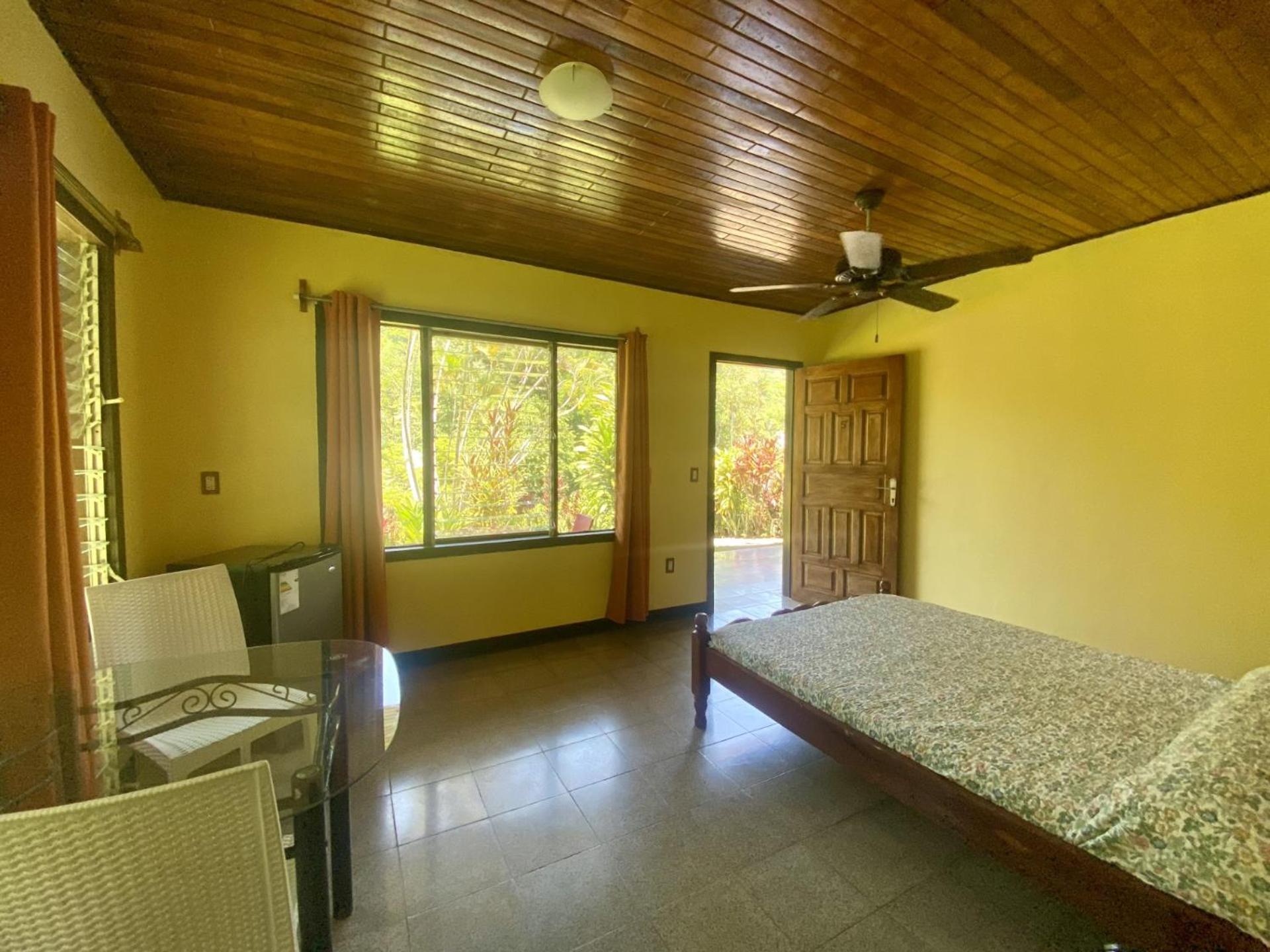 La Purruja Lodge Голфито Екстериор снимка
